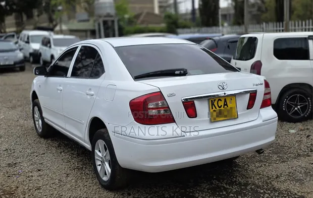 Toyota Premio 2007 White - 1