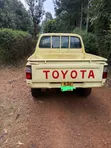 Toyota Hilux Millennium Double Cab 2004 - 5