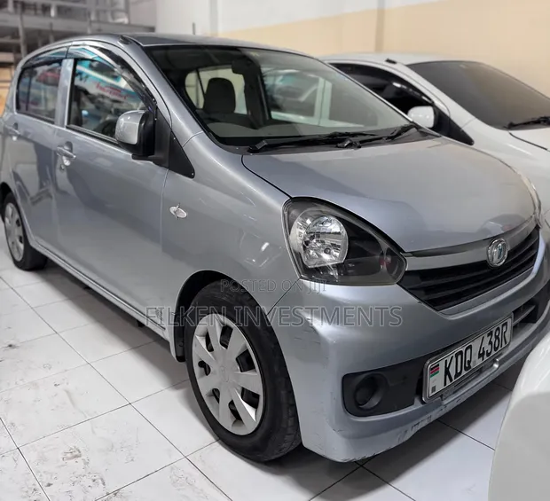 Daihatsu Mira 2017 Silver - 1