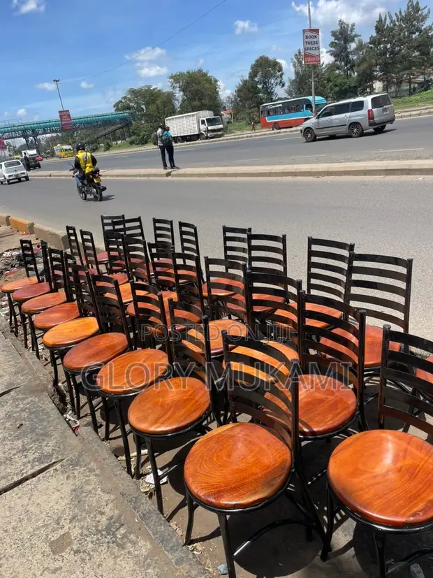 Viti vya Mkahawa vya Mbao vya Mahogany Vilivyopakwa Varnishi - 1