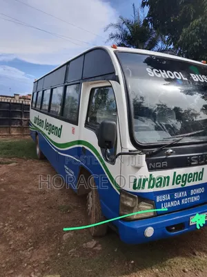 Isuzu NQR Bus 2013 - Ina Viti 33
