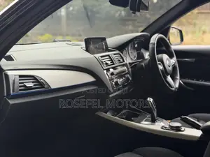 BMW 116i 2016 Nyeusi