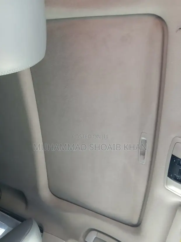 Toyota Land Cruiser Prado 2012 White - 1
