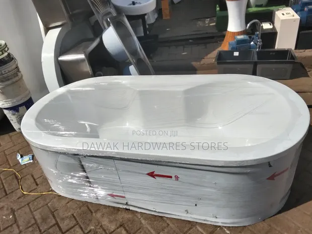 White Oval Enclosed Freestanding Bathtub - 1