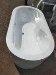 White Oval Enclosed Freestanding Bathtub - 2