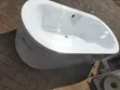White Oval Enclosed Freestanding Bathtub - 4