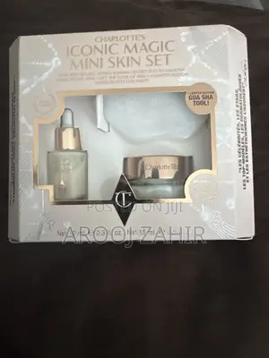 Charlotte Tilbury Iconic Magic Mini Skin Set