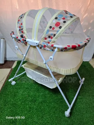 Baby Foldable Bassinet with Wheels