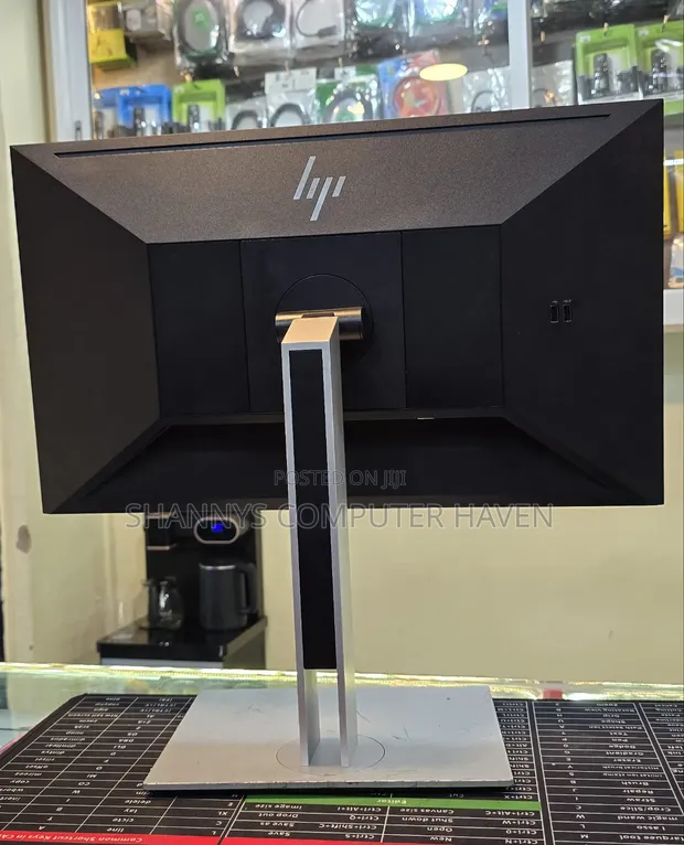 HP E24 G4 FHD Frameless Monitor - HDMI, DP, VGA - 1