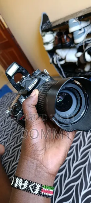 Nikon D7000 DSLR Camera with Zoom Lens