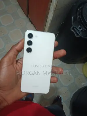 Samsung Galaxy S23 128GB Dhahabu
