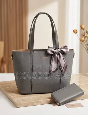 Ladies Elegant Tote Handbag