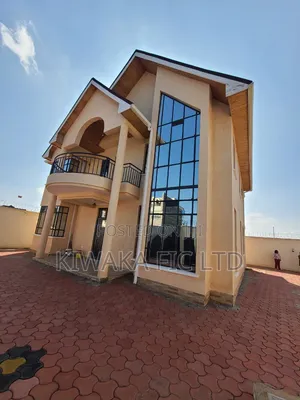 Maisonette ya Vyumba 5 Inauzwa Karuguru, Kamakis