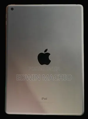 Apple iPad 9.7 128GB Nyeupe
