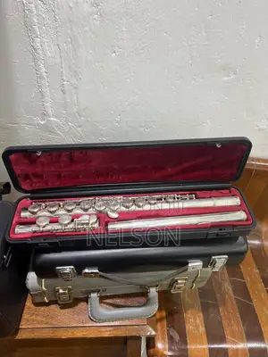 Yamaha Flute with Case