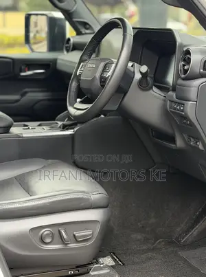 Toyota Land Cruiser Prado 2.8 Diesel Nyeupe 2024