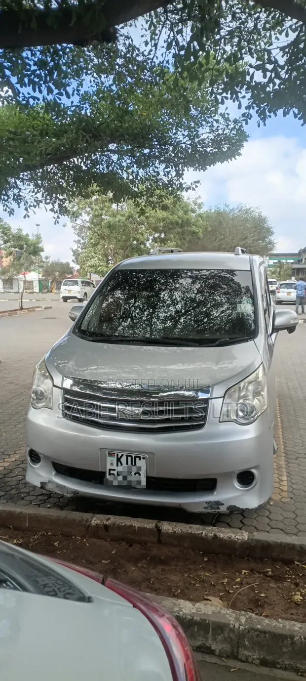Toyota Noah for Hire - 1