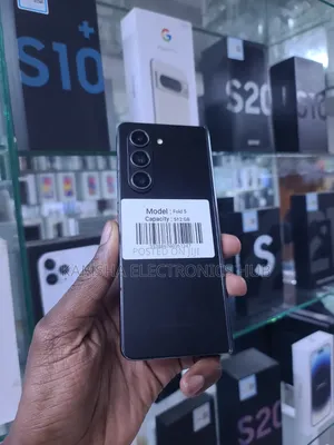 Samsung Galaxy Z Fold 5 512GB Nyeusi
