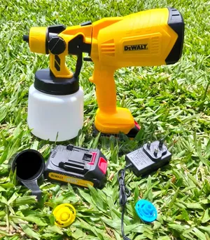Dewalt 88V Cordless Spray Painting Machine with 2 Batteries