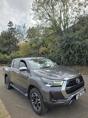 Toyota Hilux Revo Double Cab 2.8 Diesel 2022 Gray