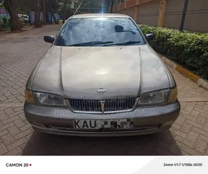 Nissan FB14 2001 Kijivu