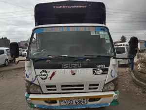 Isuzu NPR 4.3L Dizeli Lori Ndogo