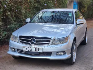 Mercedes-Benz C200 2009 Nyeupe