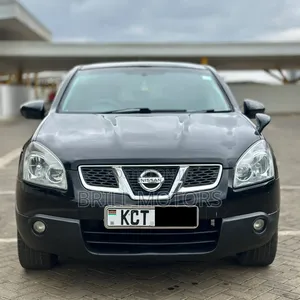 Nissan Dualis 2011 Nyeusi