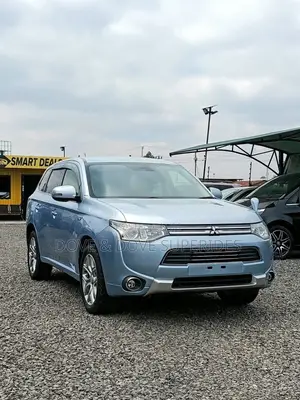 Mitsubishi Outlander 2015 Bluu
