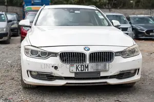 BMW 320i 2014 White