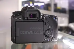 Canon 90D DSLR Body (Iliyo tumika, Ingizo la UK)