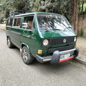 Volkswagen Kombi 1983 Kijani