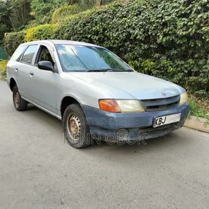 Nissan Advan 2003 Kijivu