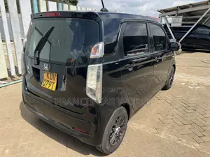Honda N-WGN 2018 Nyeusi