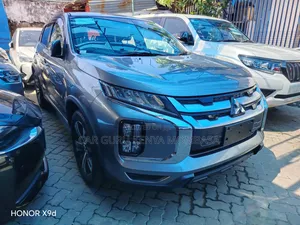 Mitsubishi RVR 2019 Nyeupe