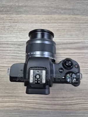 Canon EOS M50 Mirrorless Camera with 15-45mm Lens