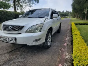 Toyota Harrier 2006 White