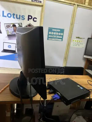Lenovo ThinkCentre M93p Desktop PC - Core i5, 8GB RAM, 500GB HDD