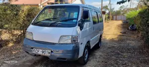 Nissan Vanette 2009 Nyeupe