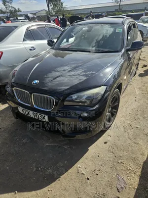 BMW X1 xDrive20d 2012 Nyeusi