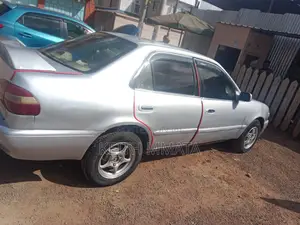 Toyota Corolla 1.5 Sedan Automatic 2002