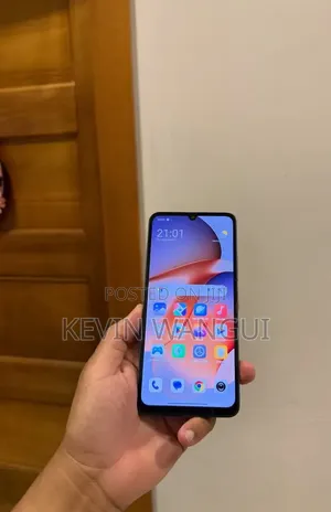 Xiaomi Redmi 13C 128GB Nyeusi (Iliyotumika)