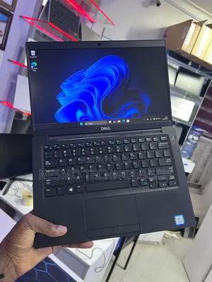 Dell Latitude 7390 Laptop - 8GB RAM, 256GB SSD, i5