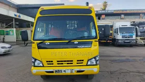 Isuzu Std 4240 2014 Bus - Njano