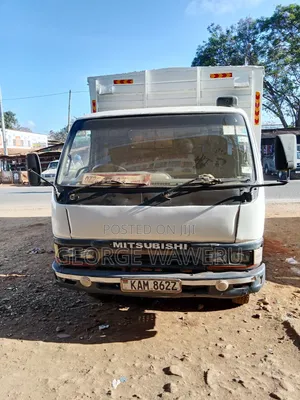 Mitsubishi Canter Mini Truck
