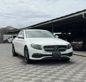 Mercedes-Benz E200 2016 Nyeupe