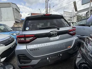 Toyota Raize 2020 Silver
