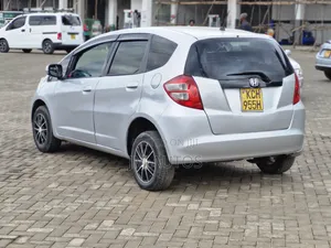 Honda Fit Sport 2009 Nyeusi