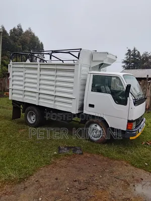 Mitsubishi Canter 1989 White