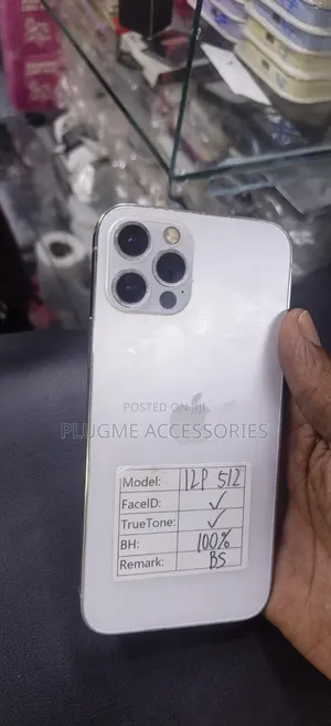 Apple iPhone 12 Pro 256GB Nyeupe